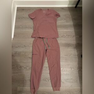 Figs Dusty Rose Scrub Ensemble